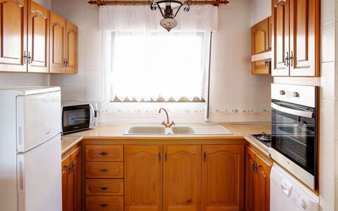 Somnium Mare: Countertop, Cabinetry, Furniture, Room, Kitchen, Property, Floor, Sink, Interior Design, Building