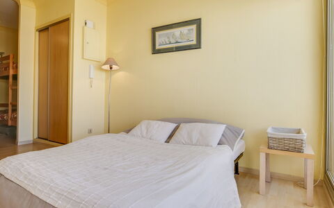 Arcachon 198: Bedroom, Bed, Room, Furniture, Property, Bed Sheet, Floor, Bed Frame, Bedding, Wall