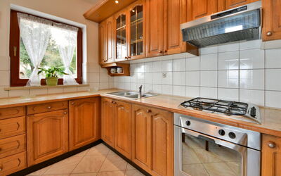 Accommodation:&nbsp;Nives 106.2