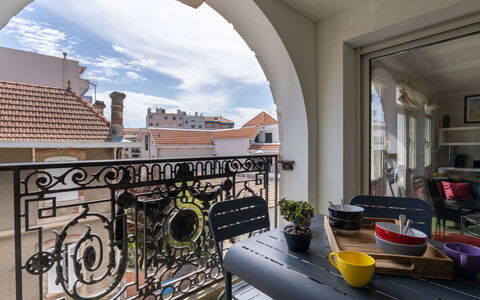 Villa Symphonie: Cloud, Property, Sky, Lighting, Architecture, Building, Real Estate, Shade, Urban Design, Facade