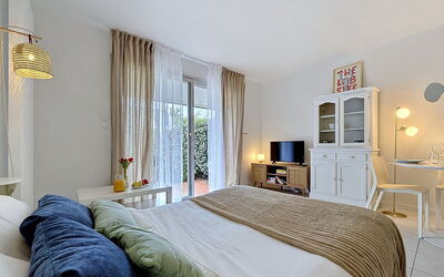 Accommodation:&nbsp;Village de Légenèse 100.10