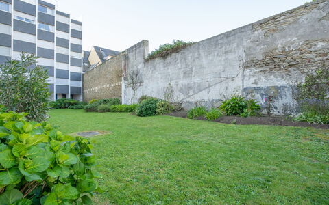 Quiberon 221: Plant, Sky, Building, Land Lot, Natural Landscape, Window, Grass, Groundcover, Landscape, Grass Family