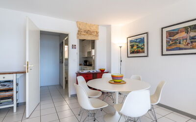 Accommodation:&nbsp;Les Mandariniers 320.1