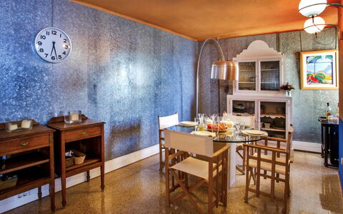 Torre del Castillo: Table, Property, Furniture, Building, Wood, Lighting, Interior Design, Countertop, House, Chair