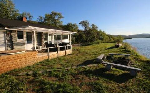 Karetörmä: Cottage, House, Home, Garden Buildings, Siding, Log Cabin, Farmhouse, Estate, Shed, Yard