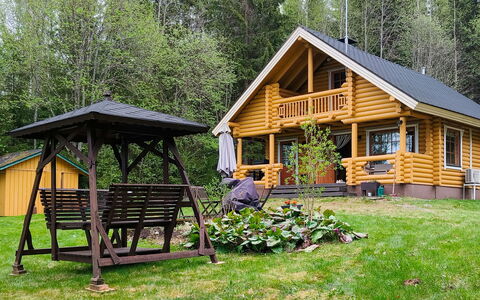 Mäntyniemi: Wood, House, Cottage, Roof, Home, Siding, Log Cabin, Rural Area, Land Lot, Garden Buildings