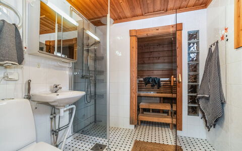 Ojala: Flooring, Floor, Wood, Interior Design, Plumbing Fixture, Ceiling, Bathroom, Room, Plumbing, Home