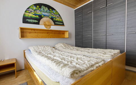 Rukapahta 5: Bedroom, Bed, Flooring, Floor, Interior Design, Wood, Bed Sheet, Furniture, Bedding, Room