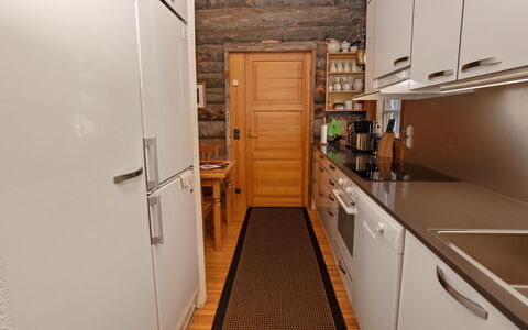 Karhunpesä: Wood, Siding, Cottage, House, Home, Plank, Garden Buildings, Log Cabin, Hardwood, Porch