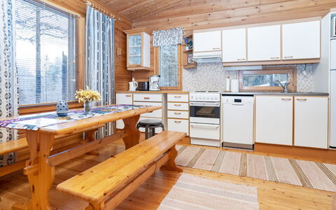 Pohjaskoti B: Wood, Siding, Cottage, House, Home, Plank, Garden Buildings, Log Cabin, Hardwood, Porch