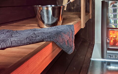 Ihtingin Koskikara: Wood, Siding, Cottage, House, Home, Plank, Garden Buildings, Log Cabin, Hardwood, Porch