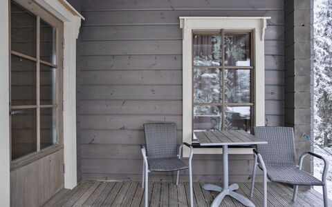 Ihtingin Koskikara: Wood, Siding, Cottage, House, Home, Plank, Garden Buildings, Log Cabin, Hardwood, Porch