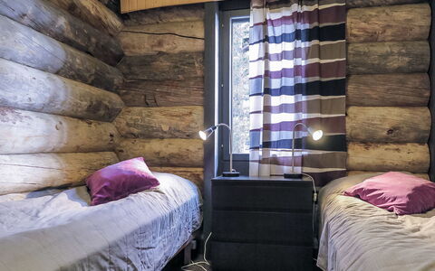 Kiehinen 2: Wood, Bedroom, Interior Design, Furniture, Bed Sheet, Bedding, Linens, Room, Bed, Bed Frame
