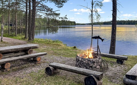 Sompsanniemi: Body Of Water, Natural Environment, Natural Landscape, Bank, Landscape, Lake, Shore, Reservoir, Loch