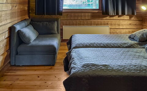 Sompsanniemi: Wood, Floor, Flooring, Wood Stain, Ceiling, Hardwood, Room, Bed, Bedroom, Plank