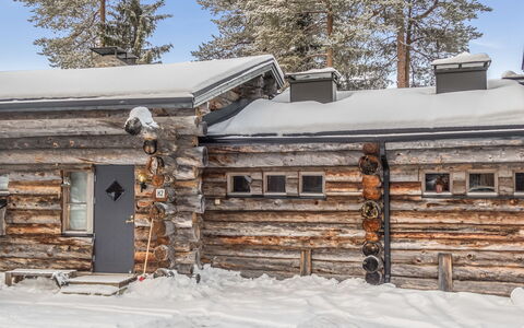 Salmikangas H2: Winter, Snow, Wood, Freezing, Cottage, Slope, Log Cabin, Siding, Ice
