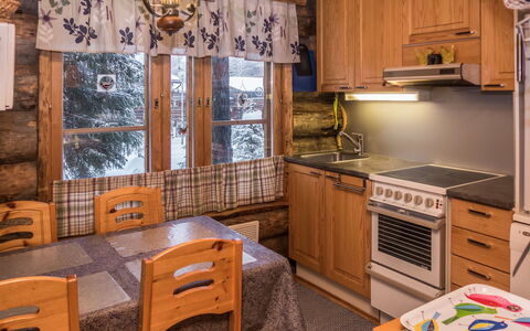 Salmikangas H2: Wood, Furniture, Wood Stain, Cottage, Hardwood, Freezing, Log Cabin, Winter, Cabinetry, Light Fixture