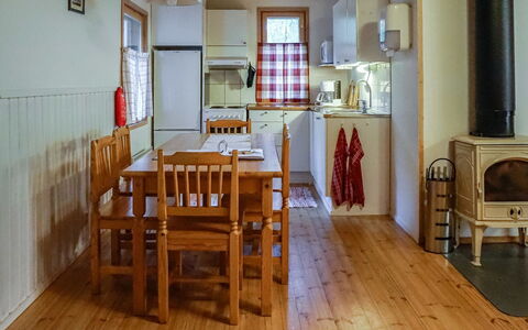 Merimetso 6: Waterway, Bank, Watercourse, Lake, Cottage, Forest, Channel, Reservoir, Log Cabin