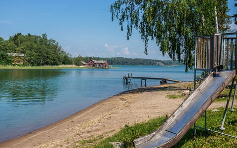 Nokikana 7: Waterway, Bank, Watercourse, Lake, Cottage, Forest, Channel, Reservoir, Log Cabin