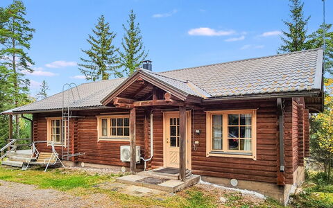 Korvenniemi: Waterway, Bank, Watercourse, Lake, Cottage, Forest, Channel, Reservoir, Log Cabin