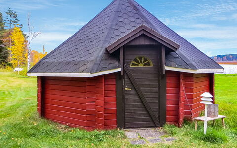 Niementalo 2: Cottage, House, Home, Garden Buildings, Siding, Log Cabin, Farmhouse, Estate, Shed, Yard