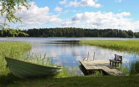 Alppimaja: Tree, Bank, House, Cottage, Lake, Pond, Forest, Log Cabin