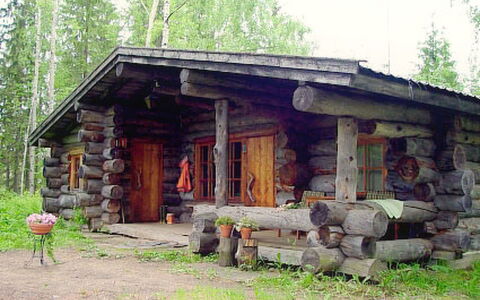 Alppimaja: Cottage, House, Home, Garden Buildings, Siding, Log Cabin, Farmhouse, Estate, Shed, Yard