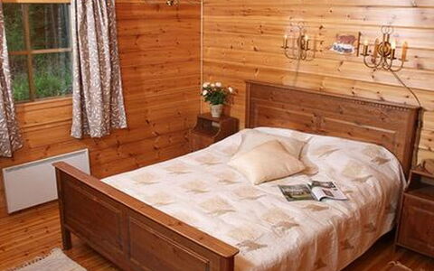 Divaanikivi: Grass, House, Cottage, Land Lot, Home, Estate, Lawn, Siding, Farmhouse, Porch