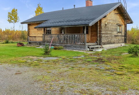 Tuisku: Wood, Roof, Cottage, House, Siding, Home, Rural Area, Land Lot, Shed, Log Cabin