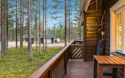 Nurmennunnu: Wood, Snow, Winter, Cottage, Freezing, Home, Log Cabin, Larch, Siding