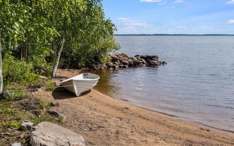 Pursiranta: Waterway, Bank, Watercourse, Lake, Cottage, Forest, Channel, Reservoir, Log Cabin