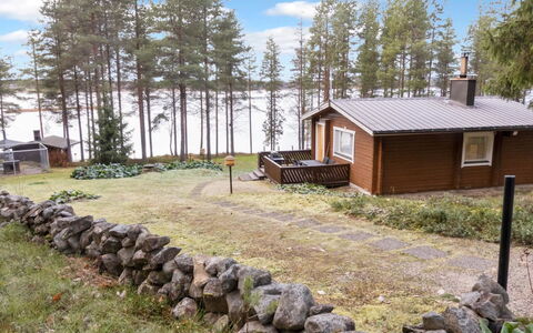 Järvelä: Waterway, Bank, Watercourse, Lake, Cottage, Forest, Channel, Reservoir, Log Cabin