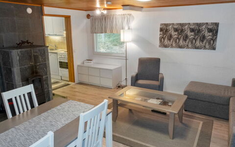 Järvelä: Waterway, Bank, Watercourse, Lake, Cottage, Forest, Channel, Reservoir, Log Cabin