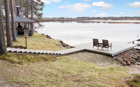 Järvelä: Waterway, Bank, Watercourse, Lake, Cottage, Forest, Channel, Reservoir, Log Cabin