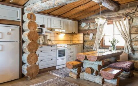 Kopinkallio 3: Tree, Bank, House, Cottage, Lake, Pond, Forest, Log Cabin