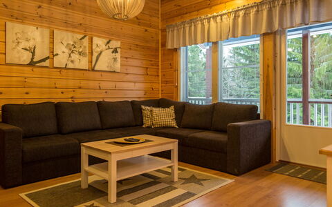 Tintintupa: Tree, Bank, House, Cottage, Lake, Pond, Forest, Log Cabin