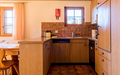 Südlenz 13 1. Og Süd-West: Cabinetry, Furniture, Window, Property, Countertop, Building, Drawer, Wood, Chair, Kitchen