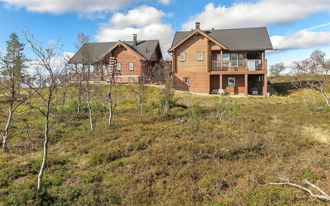 Inari 683: Waterway, Bank, Watercourse, Lake, Cottage, Forest, Channel, Reservoir, Log Cabin