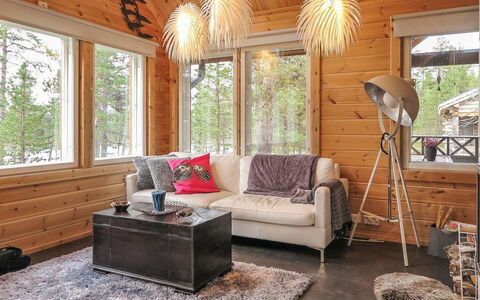 Homma: Waterway, Bank, Watercourse, Lake, Cottage, Forest, Channel, Reservoir, Log Cabin