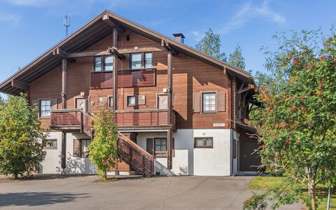Alppitalo Punatähti 7 As 4: Cottage, House, Home, Garden Buildings, Siding, Log Cabin, Farmhouse, Estate, Shed, Yard