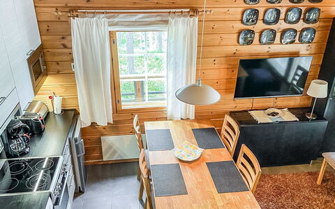 Lomaylläs B26 Palovaarankaarre 8 a: Waterway, Bank, Watercourse, Lake, Cottage, Forest, Channel, Reservoir, Log Cabin