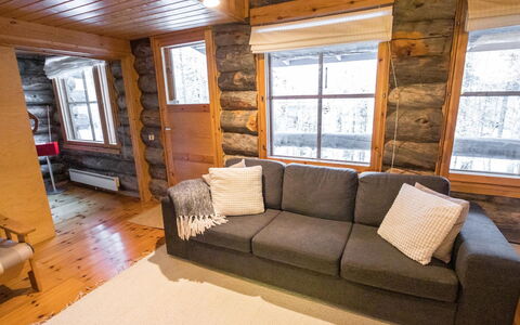Ylläsrova B5 Kasku: Waterway, Bank, Watercourse, Lake, Cottage, Forest, Channel, Reservoir, Log Cabin
