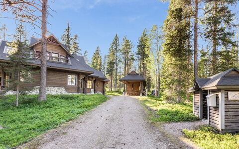 Villa Lumo (Ent. Ylläskyrö): Waterway, Bank, Watercourse, Lake, Cottage, Forest, Channel, Reservoir, Log Cabin