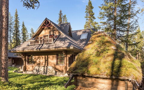 Villa Lumo (Ent. Ylläskyrö): Waterway, Bank, Watercourse, Lake, Cottage, Forest, Channel, Reservoir, Log Cabin