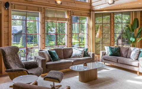 Villa Lumo (Ent. Ylläskyrö): Furniture, Interior Design, Wood, Flooring, Couch, Floor, Living Room, Ceiling, Wood Flooring, Home