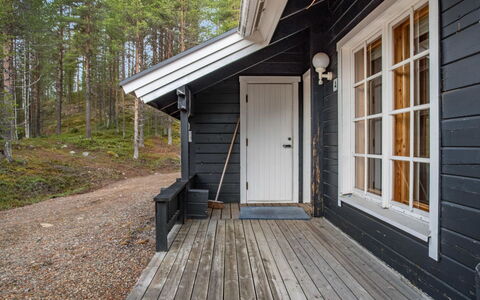 Lomaylläs H113 Pistopolku 5A: Waterway, Bank, Watercourse, Lake, Cottage, Forest, Channel, Reservoir, Log Cabin