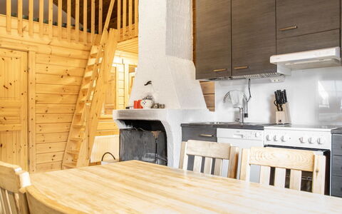 Lomaylläs H113 Pistopolku 5A: Waterway, Bank, Watercourse, Lake, Cottage, Forest, Channel, Reservoir, Log Cabin
