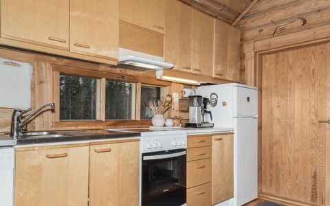 Tievankivi: Waterway, Bank, Watercourse, Lake, Cottage, Forest, Channel, Reservoir, Log Cabin