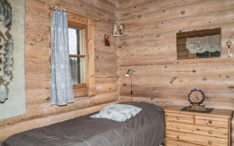 Tievankivi: Waterway, Bank, Watercourse, Lake, Cottage, Forest, Channel, Reservoir, Log Cabin