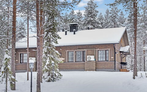 Kurunkynsi Ii: Wood, Cottage, Log Cabin, Forest, Shed, Garden Buildings, Larch, Woodland, Wood Stain